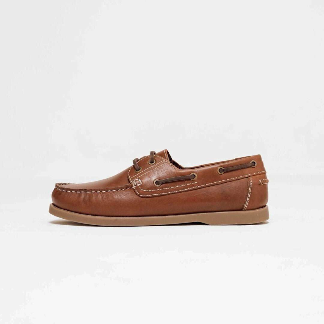 HANDSEWN BOAT SHOES - BROWN