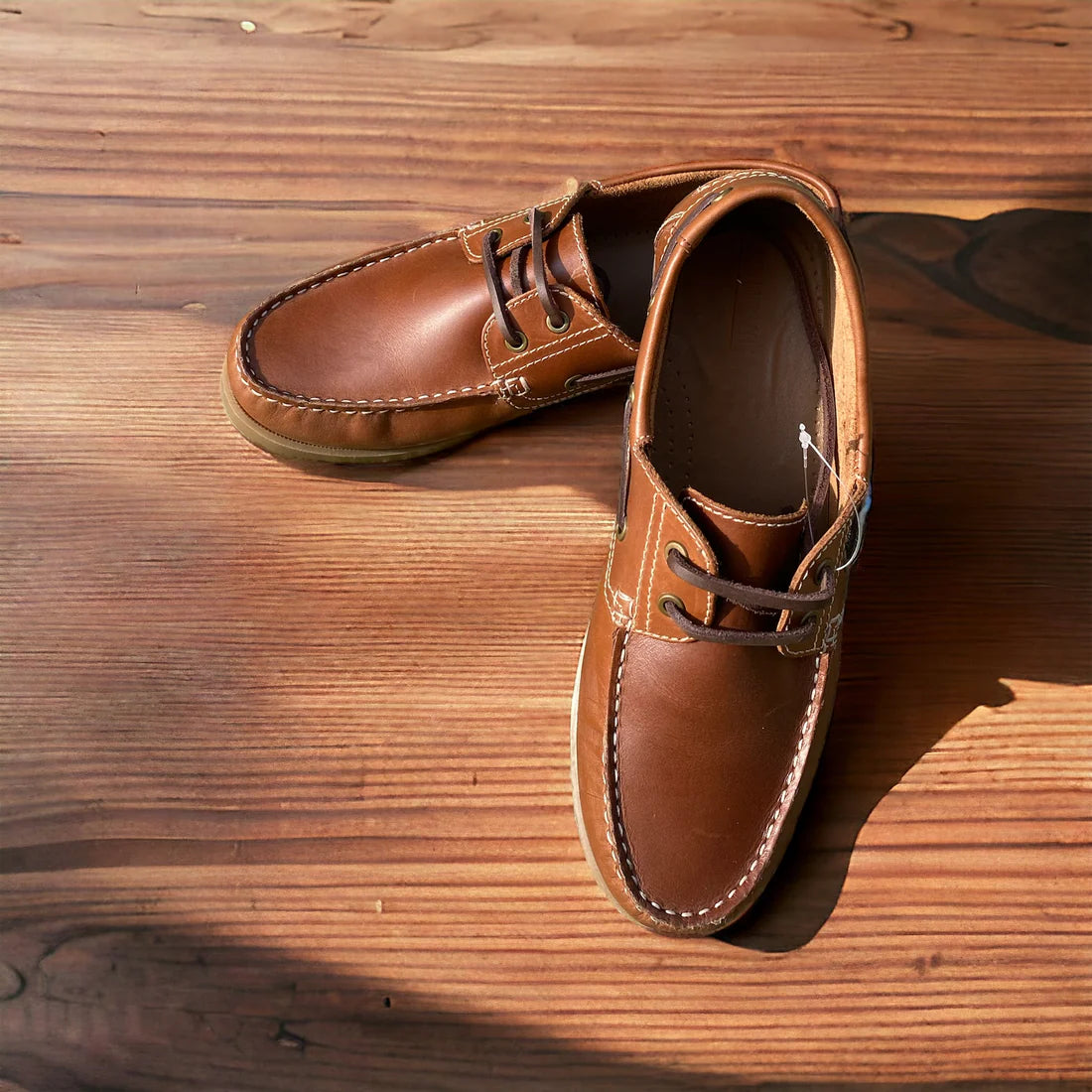 HANDSEWN BOAT SHOES - BROWN