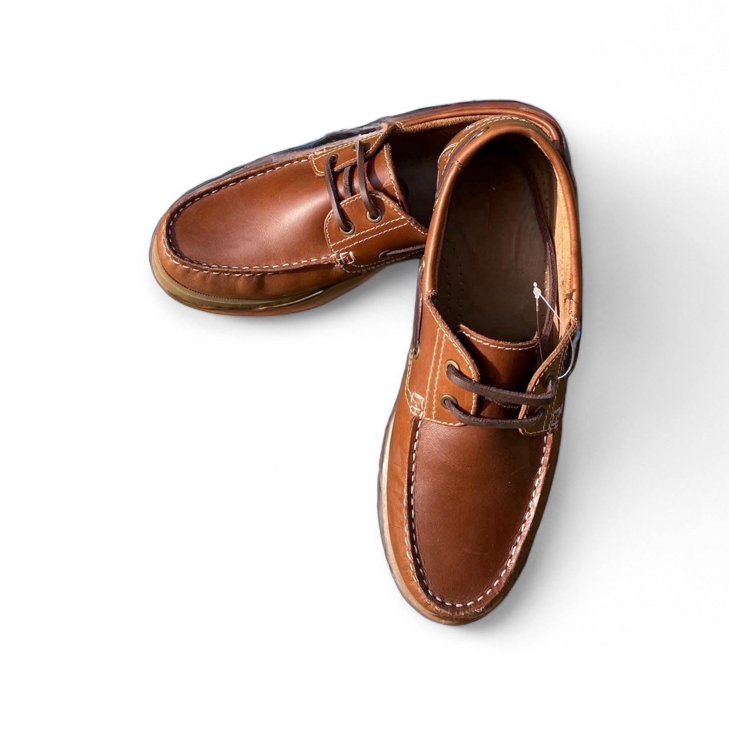 HANDSEWN BOAT SHOES - BROWN